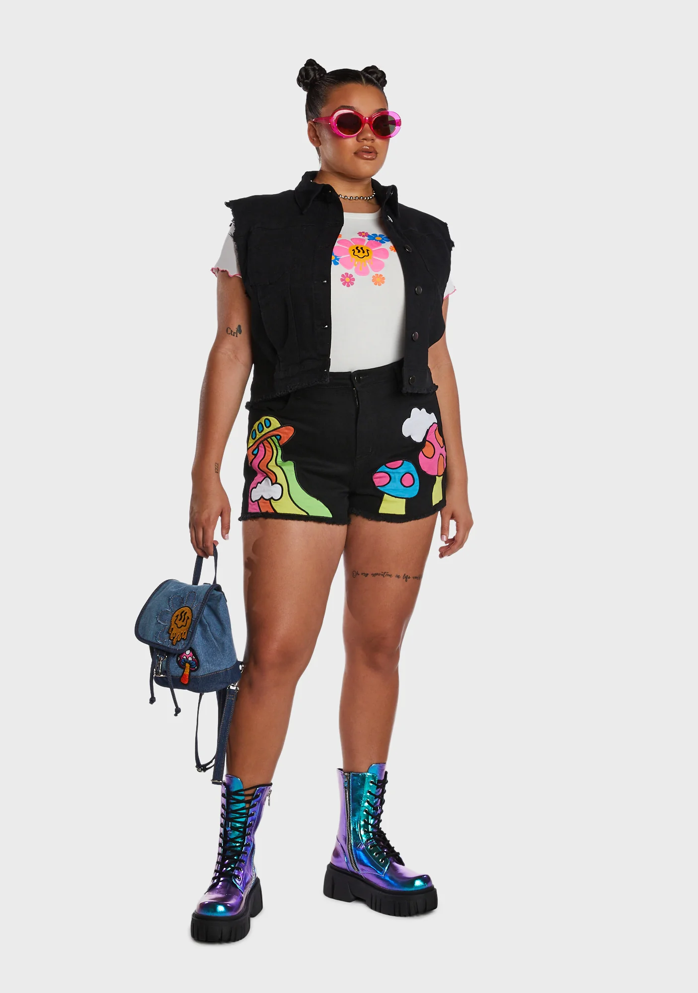 Plus Cosmic Scene Applique Shorts - Image 2