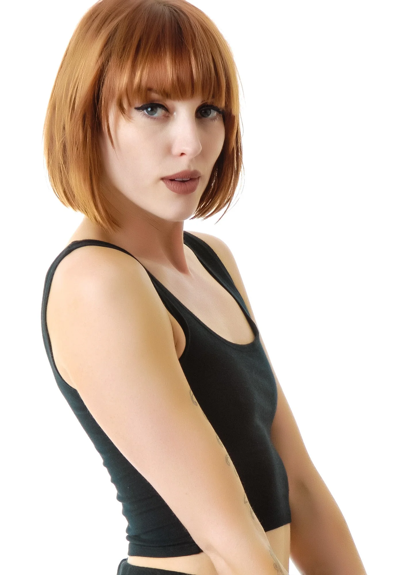 Reeves Fitted Crop Tank - Black - Image 30